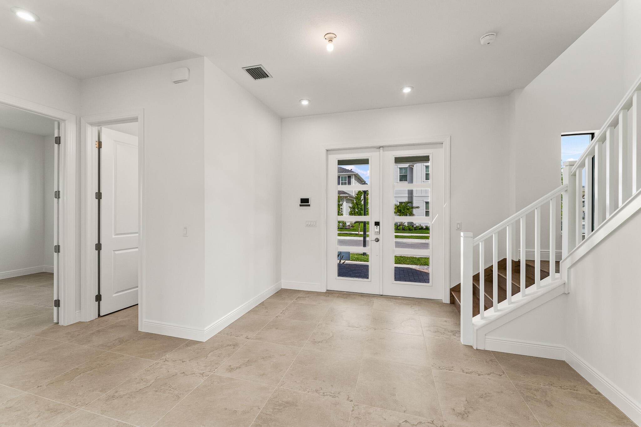 790 SW Prairie Avenue, Palm City, FL 34990 - Photo 2