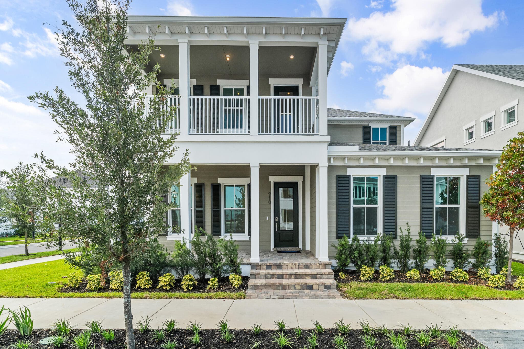 910 SW Newfield Avenue, Palm City, FL 34990